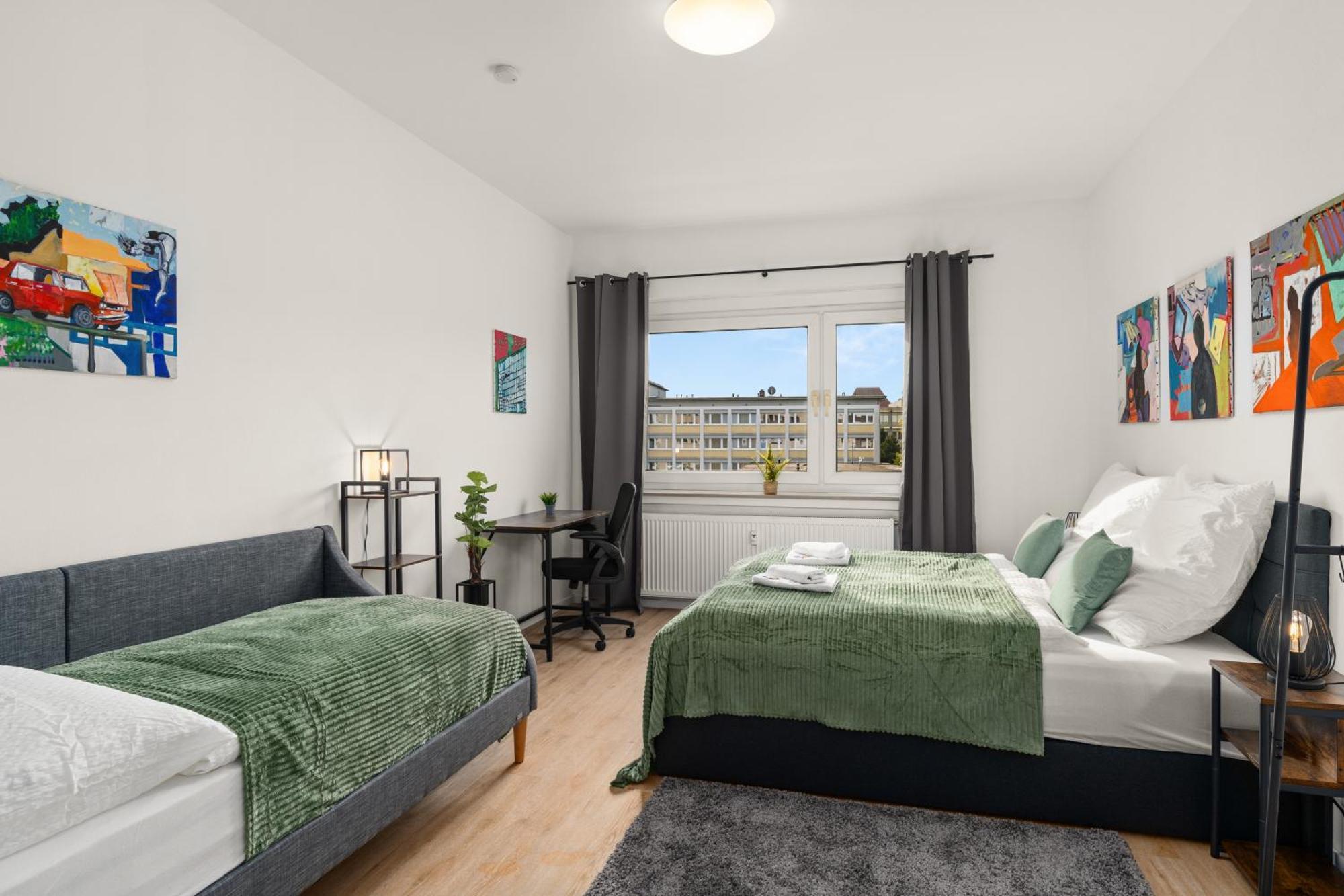 בילפלד Homely-Apartment Manhattanart, Zentral, Parkplatz, Billard,Ps4, Dart, Balkon מראה חיצוני תמונה